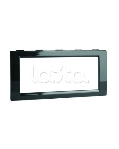 Рамка универсальная на 4 модуля, цвет чёрный DKC F00013B в Орле Аксессуары для стоек и шкафов Pintop.ru