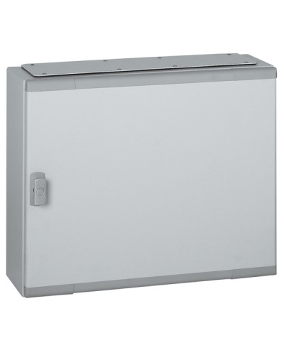 Шкаф распределительный Legrand 020182 в Орле Щиты электрические Pintop.ru