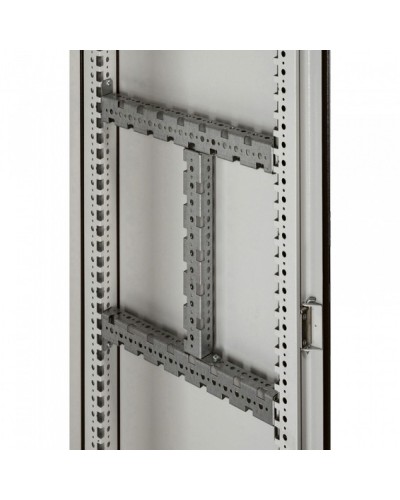 Набор траверсов Legrand 020532 в Орле Аксессуары для стоек и шкафов Pintop.ru