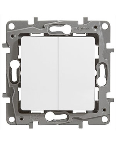 Выключатель двухклавишный 10 AX 250 В белый Etika Legrand 672202 в Орле Аксессуары для кабель-канала Pintop.ru
