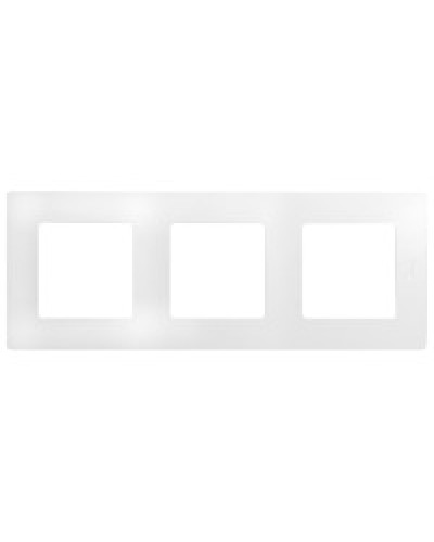 Рамка Etika белый Legrand 672503 в Орле Аксессуары для кабель-канала Pintop.ru
